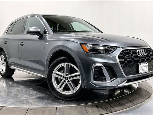 Used 2023 Audi Q5 e Premium Plus w/ Premium Plus Package AWD/4WD image 6
