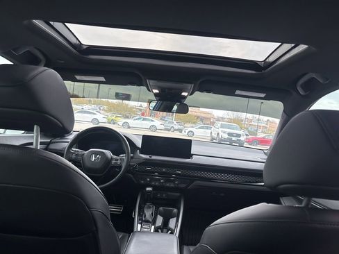 Used 2023 Honda Accord Sport image 35