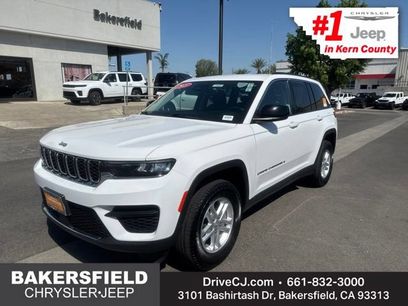 Certified 2023 Jeep Grand Cherokee Laredo w/ Luxury Tech Group I