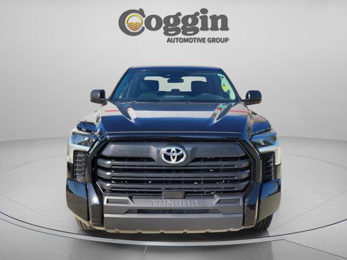 Used 2022 Toyota Tundra SR w/ SR Tow Package AWD/4WD image 5