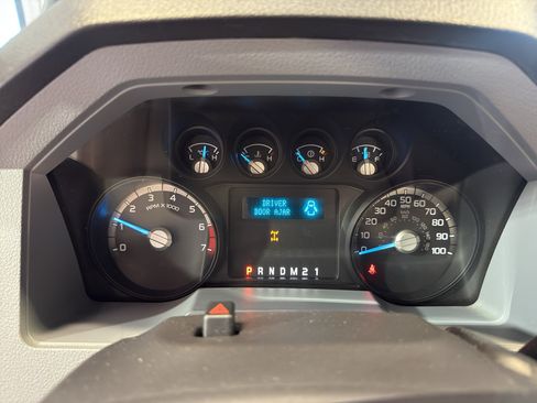 Used 2015 Ford F250 XL w/ Snow Plow Prep Package AWD/4WD image 16
