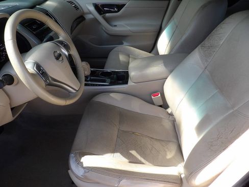 Used 2013 Nissan Altima 2.5 SL w/ Technology Pkg image 19