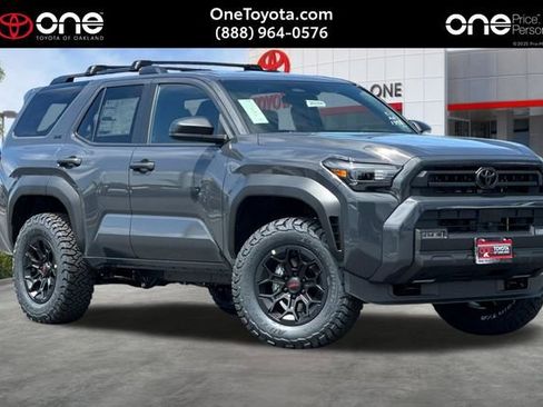 New 2026 Toyota 4Runner SR5 AWD/4WD image 2
