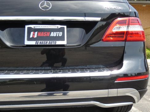 Used 2015 Mercedes-Benz ML 350 4MATIC image 9