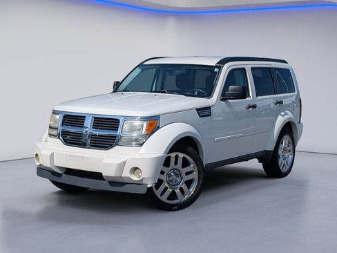 Used 2008 Dodge Nitro SLT RWD image 2