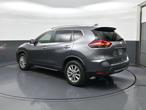 Used 2018 Nissan Rogue SV w/ Premium Package AWD/4WD image 5