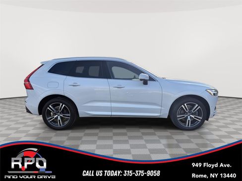 Used 2019 Volvo XC60 T6 Momentum AWD/4WD image 6