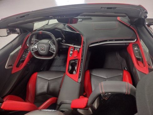 Used 2021 Chevrolet Corvette Stingray Preferred Conv w/ Z51 Performance Package RWD image 21
