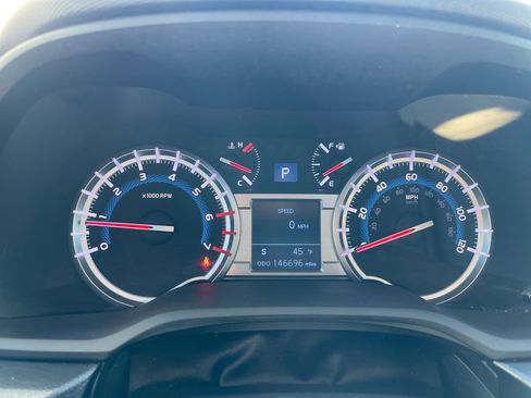 Used 2017 Toyota 4Runner SR5 Premium image 15