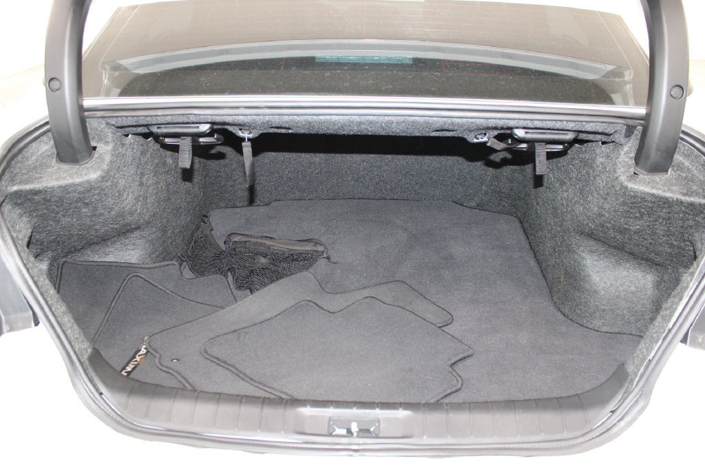Used 2023 Nissan Maxima SV w/ Floor Mat Group FWD image 23