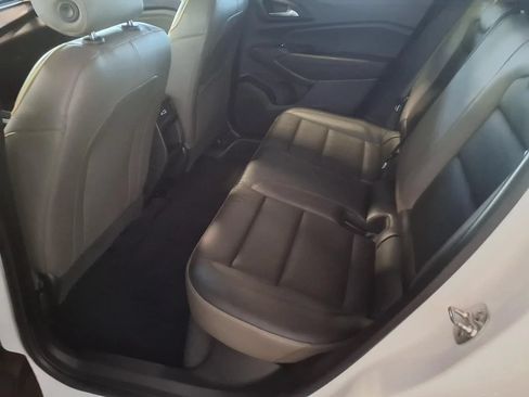 Used 2025 Chevrolet Trax ACTIV w/ Sunroof Package FWD image 14