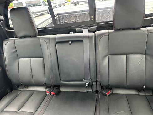 Used 2022 Nissan Titan PRO-4X w/ Pro-4x Convenience Package AWD/4WD image 28