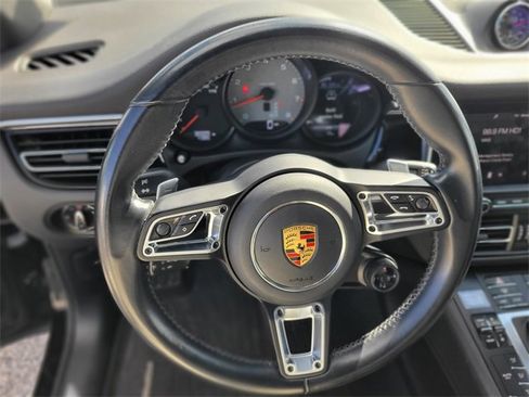 Used 2020 Porsche Macan S image 21