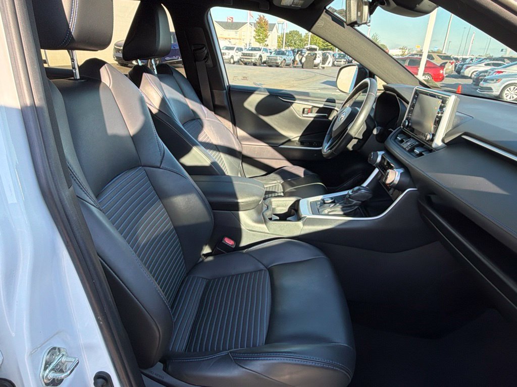 Used 2019 Toyota RAV4 XSE w/ XSE Weather Package AWD/4WD image 44