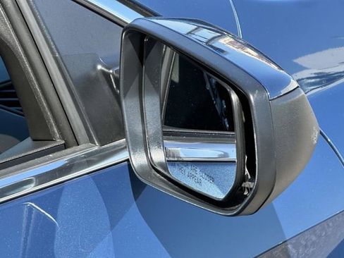 Used 2024 Chevrolet Malibu LT image 28