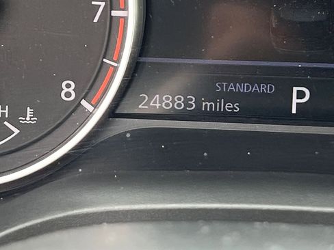 Used 2025 Nissan Rogue SV FWD image 41