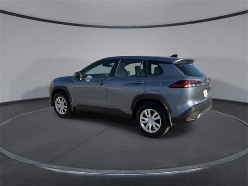 Used 2026 Toyota Corolla Cross L image 6