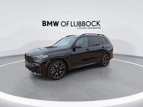 Used 2021 BMW X7 xDrive40i w/ M Sport Package AWD/4WD image 4