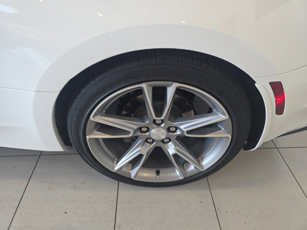 Used 2022 Chevrolet Camaro LT w/ RS Package RWD image 18