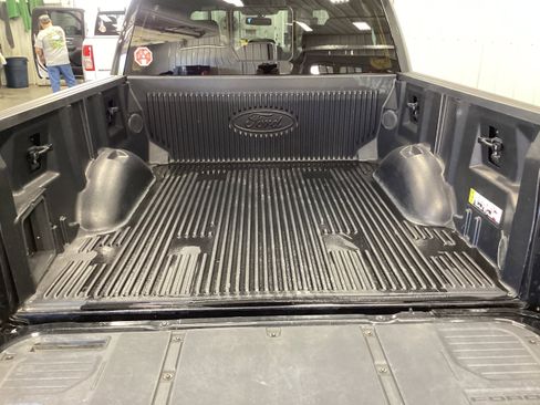 Used 2022 Ford F150 XLT w/ Equipment Group 302A High AWD/4WD image 5