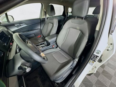 Certified 2025 Kia Sportage LX AWD/4WD image 20