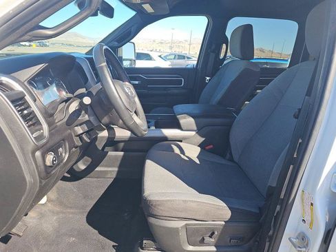 Used 2024 RAM 2500 Big Horn w/ Off Road Package AWD/4WD image 9
