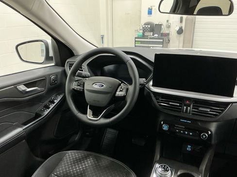 Used 2023 Ford Escape Active w/ Tech Pack #2 image 16