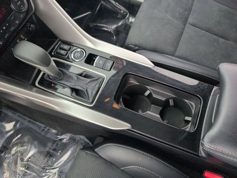 Used 2025 Mitsubishi Eclipse Cross SE AWD/4WD image 24