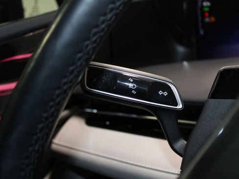 Used 2024 Lincoln Nautilus Reserve image 40