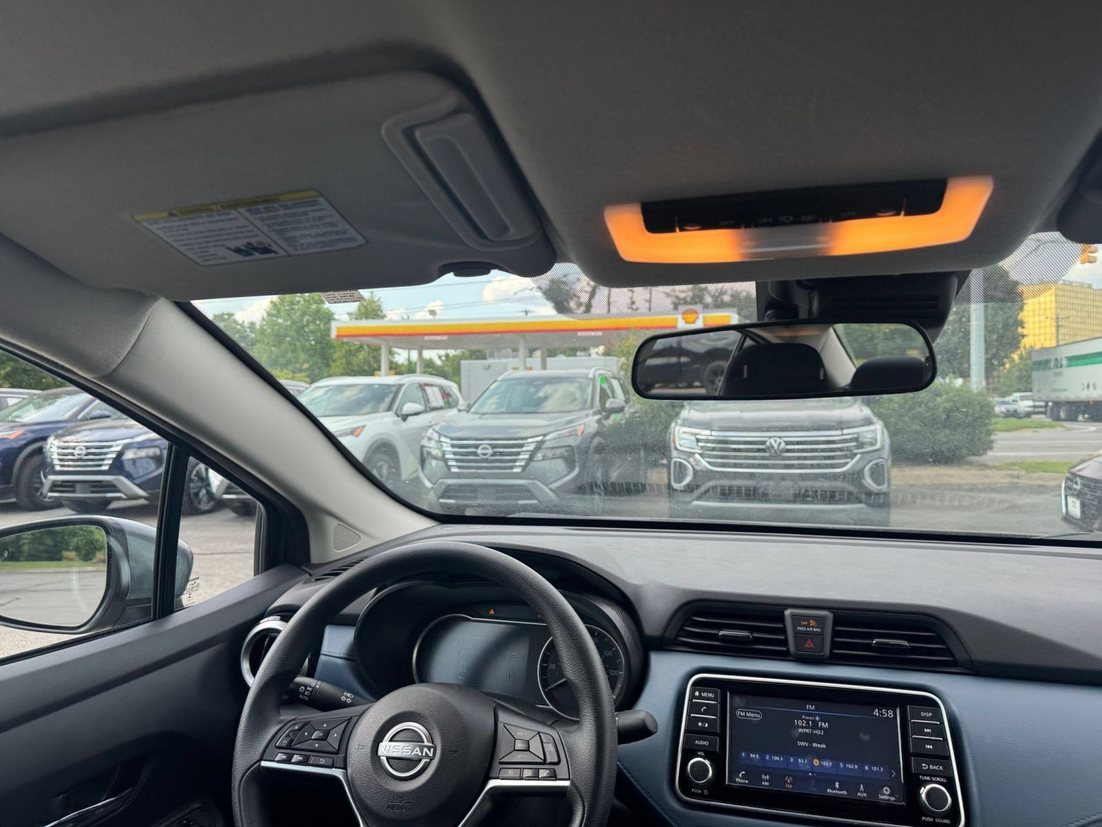 Used 2025 Nissan Versa SV FWD image 31