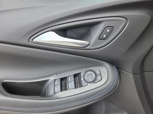 Used 2026 Buick Encore GX Sport Touring w/ Comfort Package FWD image 19