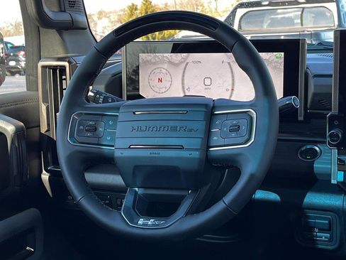 New 2025 GMC Hummer EV 3X image 9