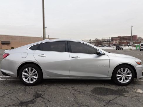 Used 2020 Chevrolet Malibu LT FWD image 9