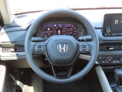 Certified 2023 Honda Accord EX image 17