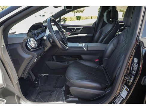 Used 2023 Mercedes-Benz EQS 580 4MATIC Sedan image 18