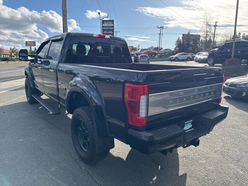 Used 2018 Ford F350 Platinum w/ Platinum Ultimate Package image 3