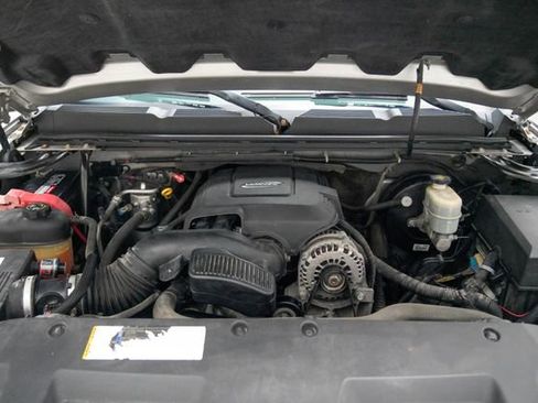 Used 2007 Chevrolet Silverado 1500 LT w/ 1LT Convenience Package AWD/4WD image 13