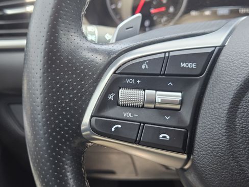 Used 2020 Genesis G70 2.0T RWD image 19