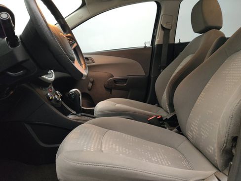 Used 2020 Chevrolet Sonic LT FWD image 17