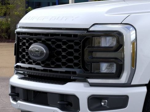 New 2026 Ford F350 Lariat w/ Black Appearance Package AWD/4WD image 18