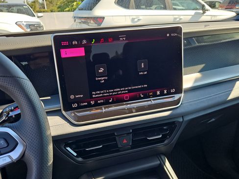 New 2026 Volkswagen Tiguan SE R-Line image 16