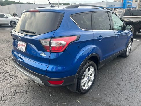 Used 2018 Ford Escape SE w/ Ford Safe & Smart Package FWD image 5