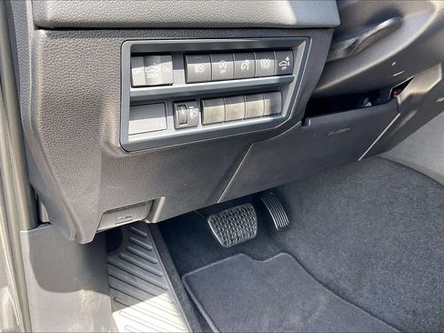 New 2026 Toyota Tundra Limited AWD/4WD image 19