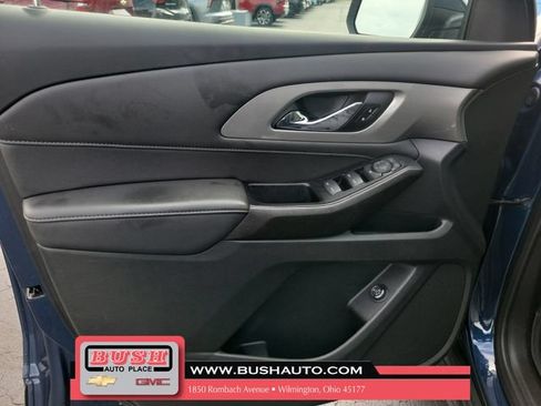 Used 2023 Chevrolet Traverse LT FWD image 19