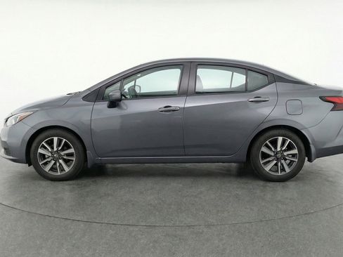 Used 2025 Nissan Versa SV image 5