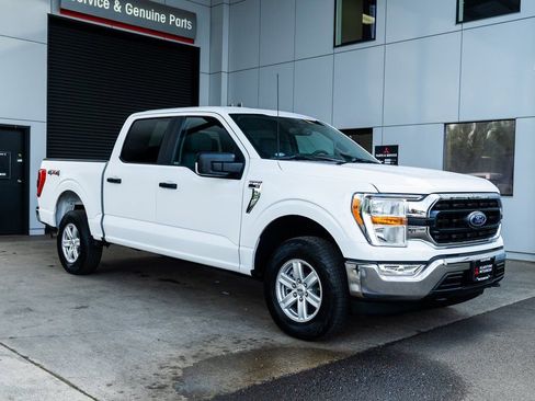 Used 2022 Ford F150 XLT image 32