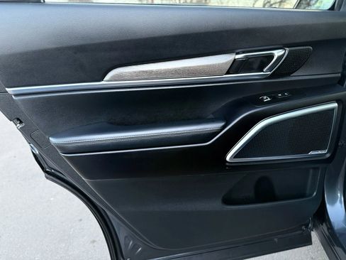 Used 2020 Kia Telluride SX w/ SX Prestige Package image 18