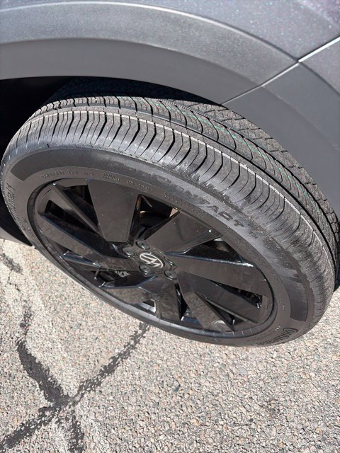 Certified 2024 Volkswagen Taos SE AWD/4WD image 16