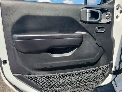 Used 2021 Jeep Wrangler Unlimited Sport image 15