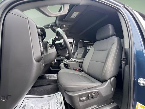 Used 2022 Chevrolet Silverado 1500 Custom Trail Boss w/ Safety Confidence Package image 11